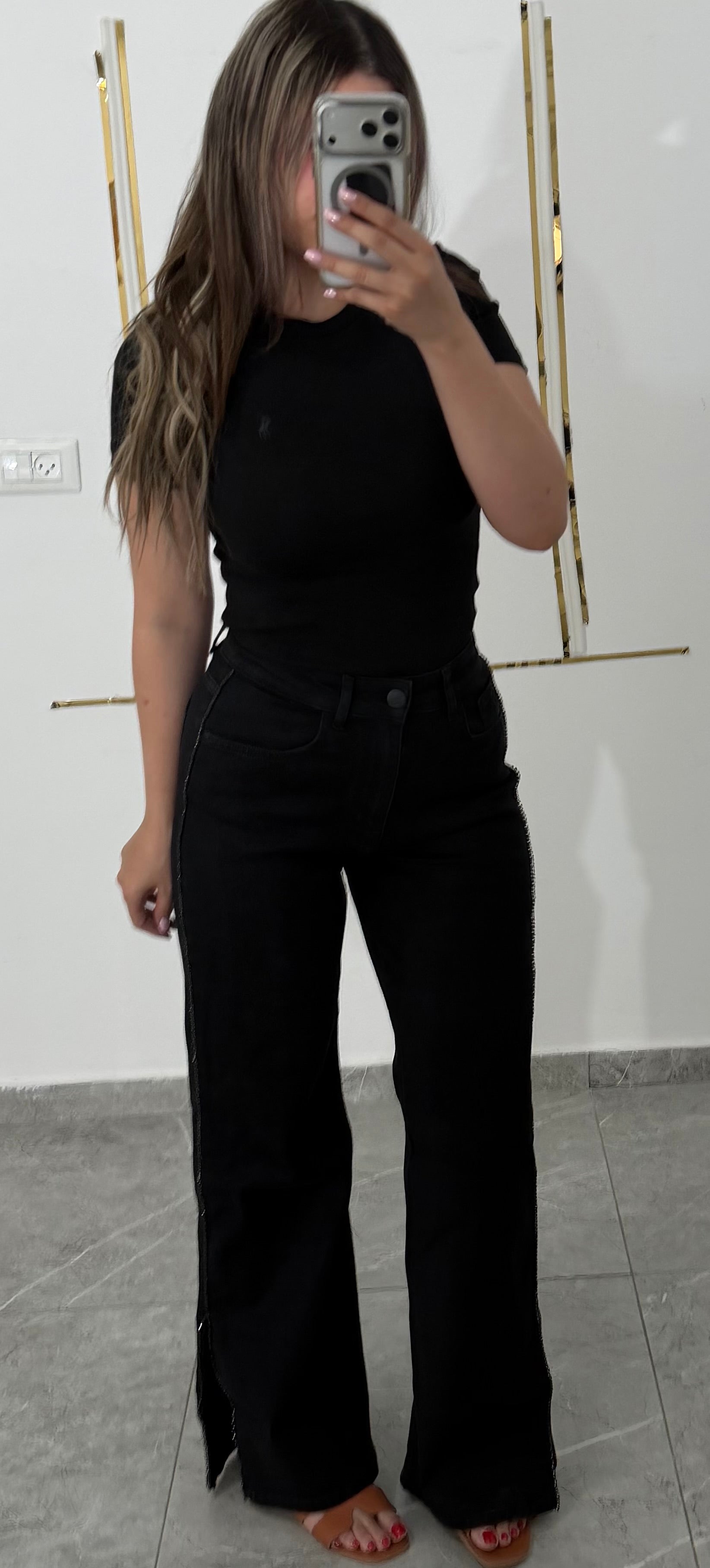Black Olivia Antic